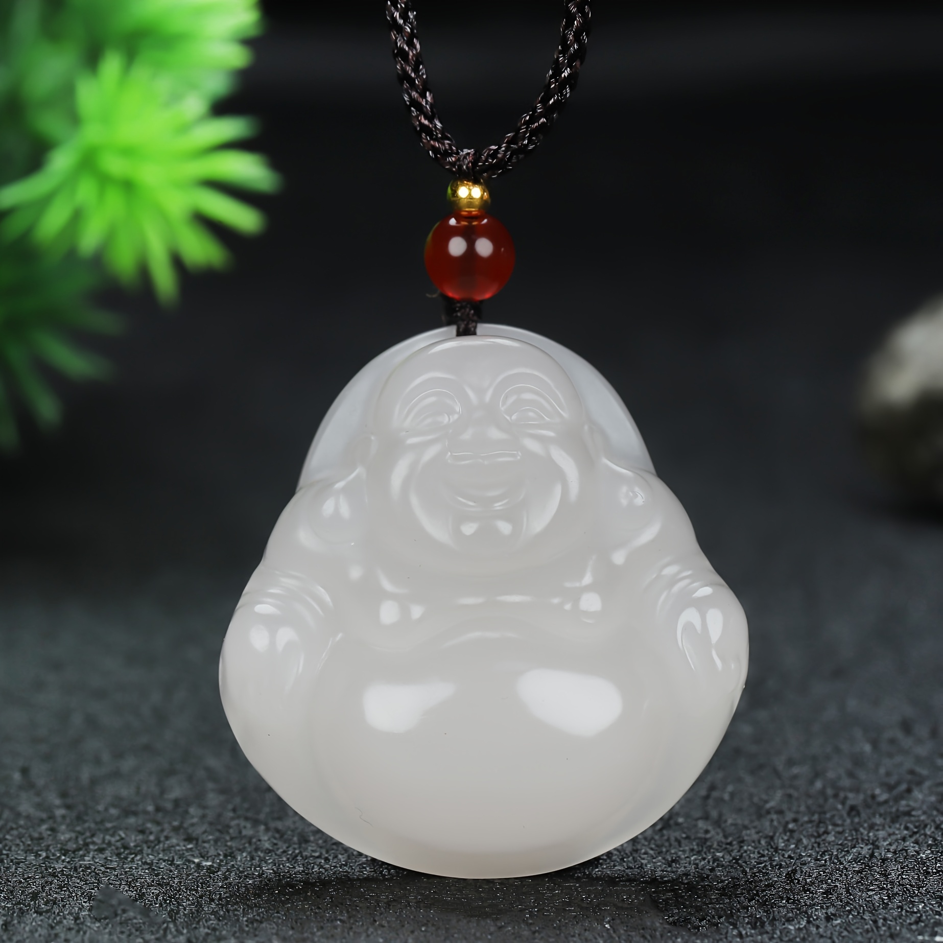 Fashionable Natural Stone Head Pendant Necklace, Unique Design